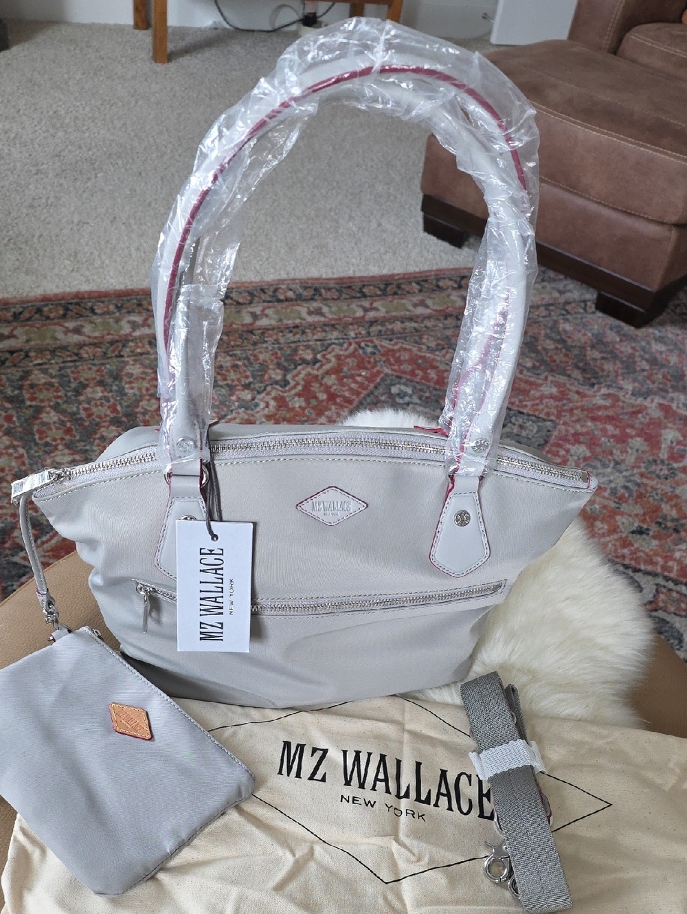 Gorgeous NWT MZ Wallace Small Chelsea Gray Zippered Tote 🩶🎁❤️ - Picture 12 of 16